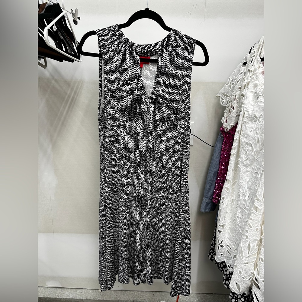 Jennifer Lopez Black and White Patterned Midi Dress